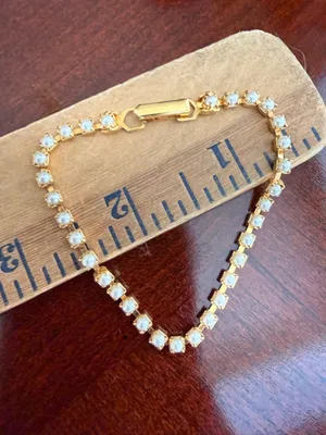Vintage Faux Pearl Bracelet thumbnail 2