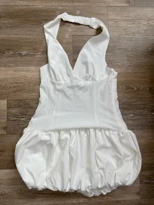 White mini dress Size M thumbnail 1