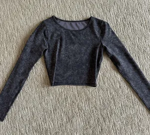 Lululemon Long Sleeve thumbnail 1