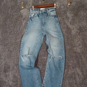 Abrand A 94" High & Wide Busted Knees Streatwear Skater Raw Hem Womens 23 thumbnail 3