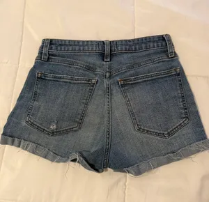 Abercrombie High-Rise Jean Shorts thumbnail 2