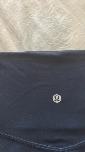25 inch lululemon leggings size 2 Align thumbnail 2