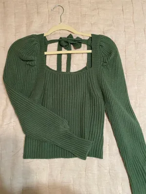 Green Sweater thumbnail 2
