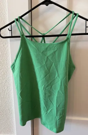 Gymshark Workout Top Tank thumbnail 1