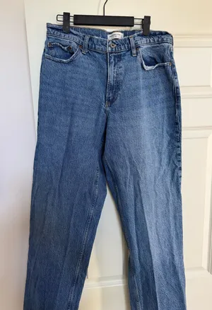 Abercrombie Low Rise Baggy Jeans Long thumbnail 1
