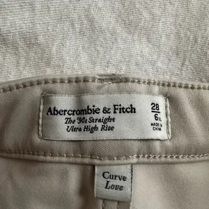 Abercrombie & Fitch 90s Straight Ultra High Rise Jeans Cream Faux Leather Y2K thumbnail 5