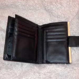 Small Black Top Grain Cowhide Leather Wallet thumbnail 5