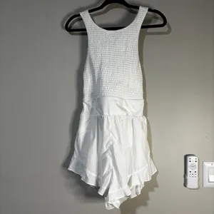 Free People Movement Breathless Shortsie White Textured Sleeveless Romper Size M thumbnail 3
