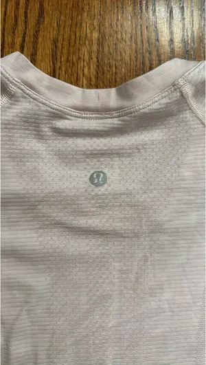 Lululemon Swiftly Tech Short Sleeve thumbnail 3