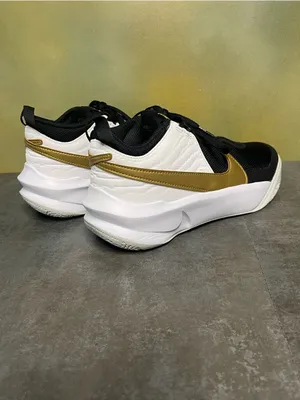 Nike Team Hustle D 10 GS Black Metallic Gold White Women's Sneakers Size 7-7.5 thumbnail 7