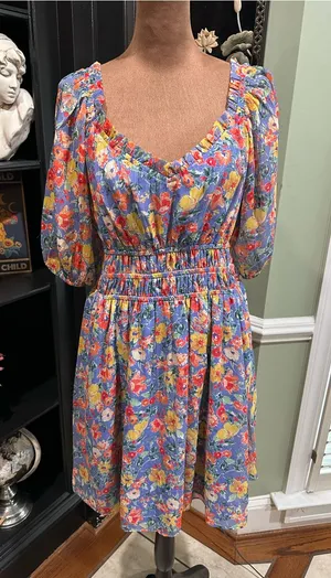 Vince Camuto Floral Puff Sleeve Mini Dress – Size 10 thumbnail 1