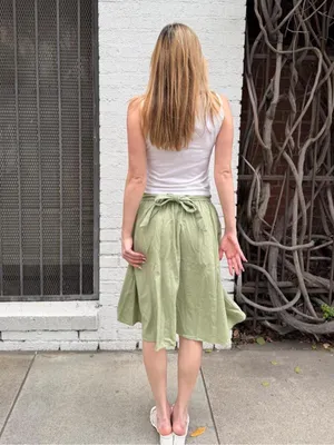 Target Green midi skirt with button detail sz M #cottagecore #boho #retro #sundaybest thumbnail 3