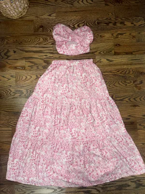 Pink Floral two piece set  thumbnail 2