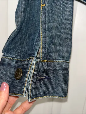 Old Navy Women's Washed Blue Denim Jacket thumbnail 6