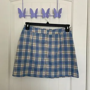 Zaful women’s plaid‎ miniskirt — large (size 8) thumbnail 2