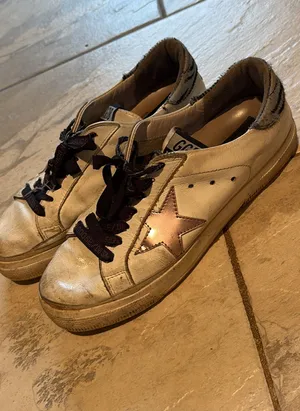 Golden Goose thumbnail 1