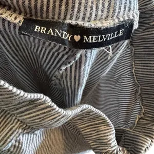 Brandy Melville Elastic Waist Pants‎ thumbnail 6