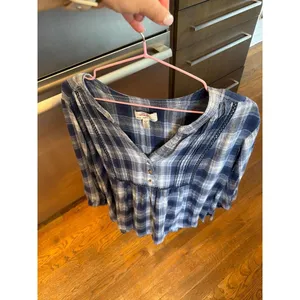 Wrangler blue plaid top features a flowy top women's XL thumbnail 2
