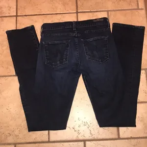 Citizens of Humanity Blue Sleek Classic Dark Wash thumbnail 5