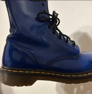 Doc Martin’s boot thumbnail 1