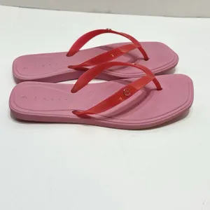 Reef Solaye Hibiscus Pink Red Flip Flop Sandals Womens 9 Beach Vacation thumbnail 2