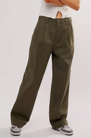 FREE PEOPLE Pleated Dockers Baggy Khaki Cargo Pants Jeans Trousers thumbnail 1