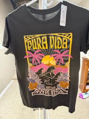 Pura Vida Graphic Tee thumbnail 1