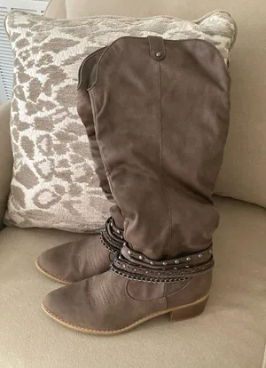 Brown Studded Mid thumbnail 1