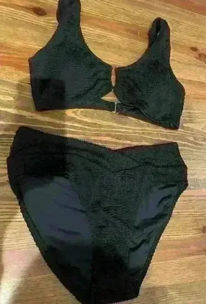 Amazon NWOT Black High Waisted Bikini, size M thumbnail 1