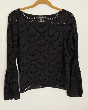 Karen Kane Black Eyelet‎ Blouse size medium thumbnail 1
