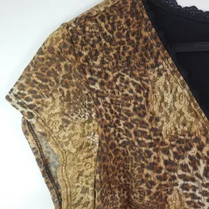 Bay Studio L Animal Print Golden Leopard Stretch Top thumbnail 7