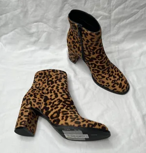 Steve Madden Womens Jozie Leopard Print Calf Hair Ankle Booties Size 6.5 M thumbnail 2