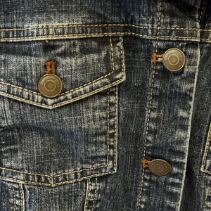 2010s Calvin Klein Jeans Dark Wash Stretch Denim Trucker Jacket Blue Size Large thumbnail 7