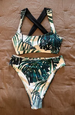 Cupshe Green Tropical Leaf Cross-Back High-Waist Bikini thumbnail 1