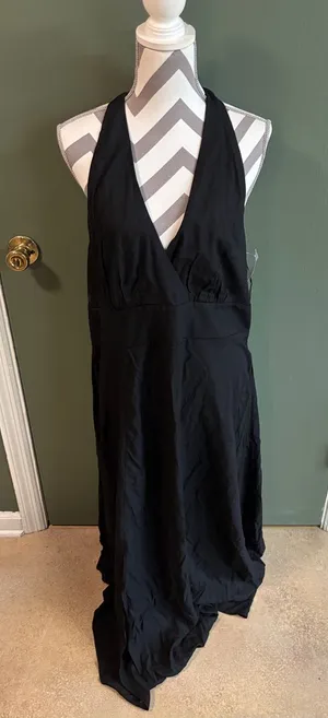 Vince Camuto Black Halter V-Neck Maxi Dress thumbnail 1