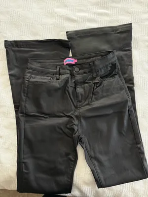 Edikted Luna Faux Leather Flare Jeans thumbnail 4
