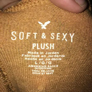 American Eagle Soft and Sexy plush raw hem mustard yellow high low tee thumbnail 3