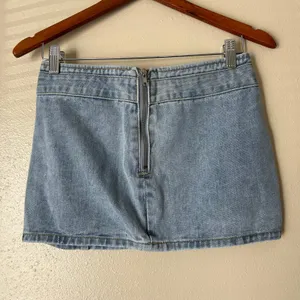 PrettyLittleThing Y2K Denim Buckle Micro Mini Skirt US Size 4 thumbnail 5