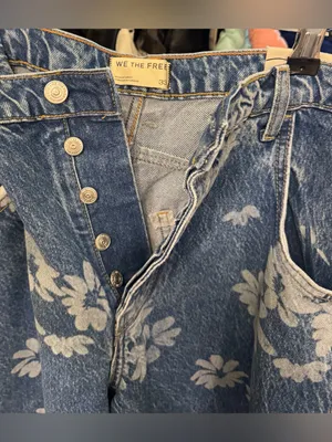 NWT Free People We The Free Good Luck Printed Barrel Jeans - laser Daisy - 33 thumbnail 14