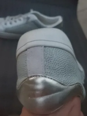 Vintage Havana White Star Detail Low-Top Women's Sneaker Size 7 thumbnail 5