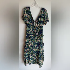 NWT Lulu's Next To You Navy Blue Floral V-Neck Ruffle Midi Dress thumbnail 4