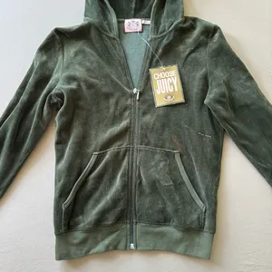 Vintage Y2K Juicy Couture Velour “Maiden Voyage” Zip Up Hoodie thumbnail 3