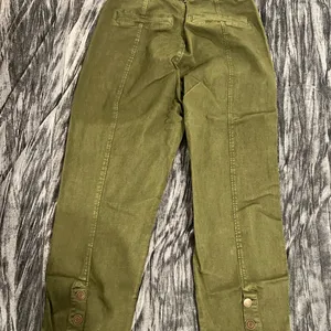 Olive Green High-Waisted Pants by Soncy Size 10 thumbnail 3