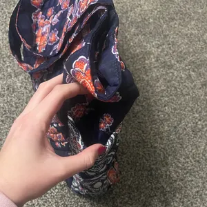 Avon Blue and Orange Floral Quilted Polyester Tote Bag thumbnail 4