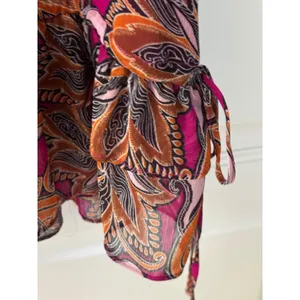 Rose + Olive Magenta Pink Paisley Peplum Sleeveless V-Neck Blouse Top Womens Med thumbnail 5