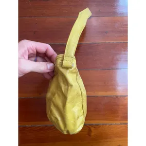 HOBO The Original Mustard Yellow Genuine Leather Slouchy Shoulder Bag thumbnail 2