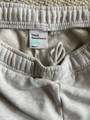 Aritzia TNA Mega Sweatpants Cozy Fleece Jogger thumbnail 2