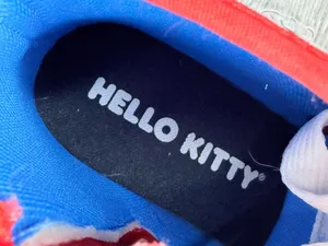 New Heelys x Hello Kitty Veloz collaboration tennis shoes sneakers 7 thumbnail 8