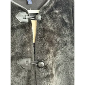 NWT Universal Thread Women Black Faux Fur Toggle Jacket Coat Pockets Size XL thumbnail 6