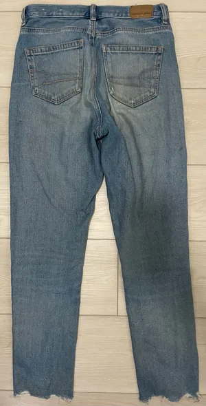American Eagle Outfitters Mom Jeans thumbnail 2